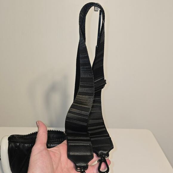 Think Royln Small Crescent Shoulder Crossbody Bag 2 Strap Colorblock Black Tan - Picture 12 of 12